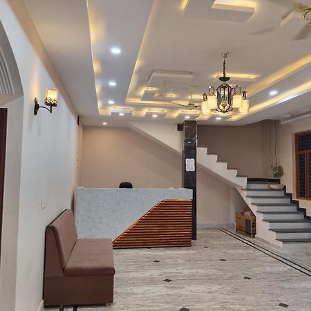 Atithi Inn Кхаджурахо Экстерьер фото