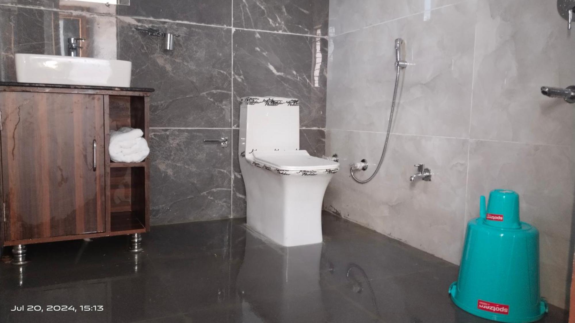 Atithi Inn Кхаджурахо Экстерьер фото